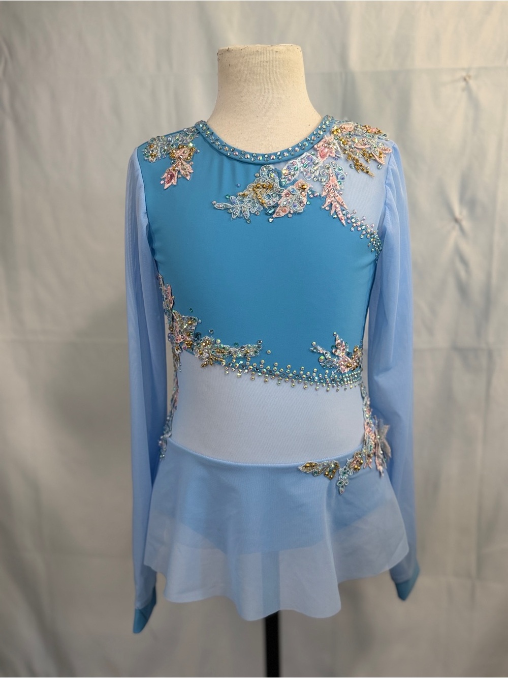 Light Blue Embellished Long-Sleeve Dance Costume for Kids